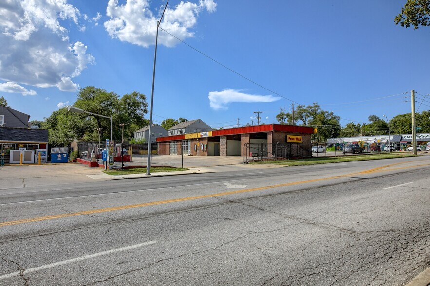More Photos Of 7030 Troost Ave, Kansas City Carwash For Sale