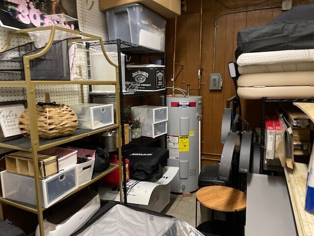 More Photos Of 565-585 Chickering Rd, North Andover Storefront For Sale