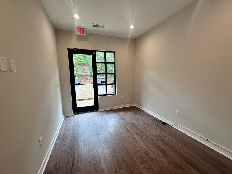 More Photos Of 6110 McFarland Station Dr, Alpharetta Office For Lease