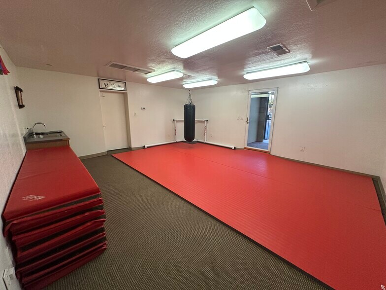 More Photos Of 531 N 32nd St, Phoenix Office Residential For Sale