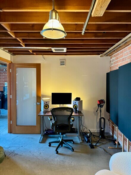 More Photos Of 8500 Steller Dr, Culver City Loft Creative Space For Lease