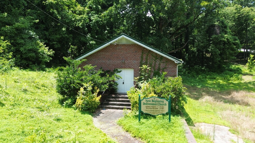 More Photos Of 133 2nd NW St, Atlanta Religious Facility For Lease