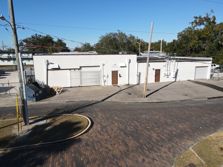 Primary Photo Of 1028 W Washington St, Orlando Light Distribution For Lease