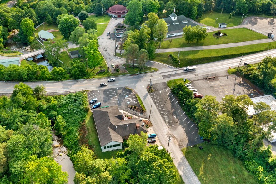 More Photos Of 2001 E Washington St, New Castle Restaurant For Sale