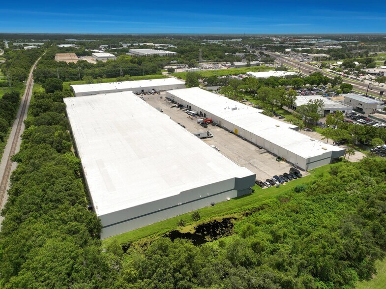 More Photos Of 9824-9840 Currie Davis Dr, Tampa Unknown For Lease