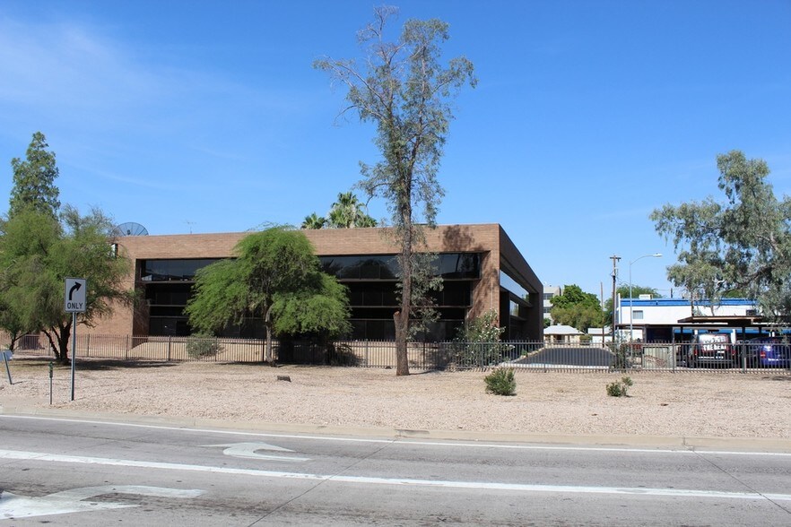 More Photos Of 1710 E Indian School Rd, Phoenix Medical For Sale