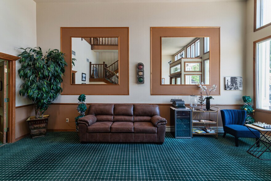More Photos Of 323 S Union Ave, Pueblo Office For Sale