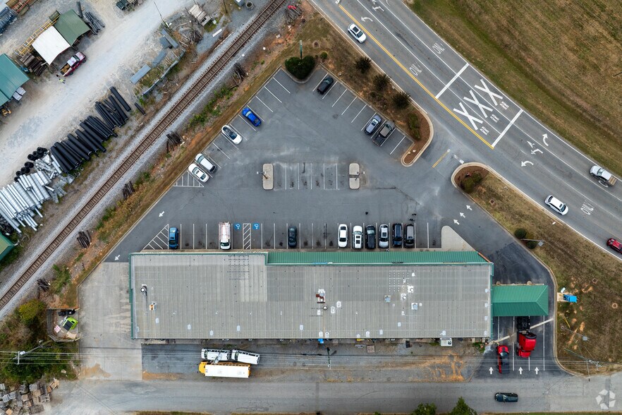 More Photos Of 12 Euharlee Rd SW, Euharlee Storefront Retail Office For Sale