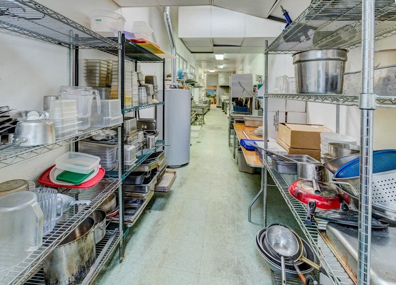 More Photos Of 333 Mill Creek Dr, Marysville Restaurant For Sale