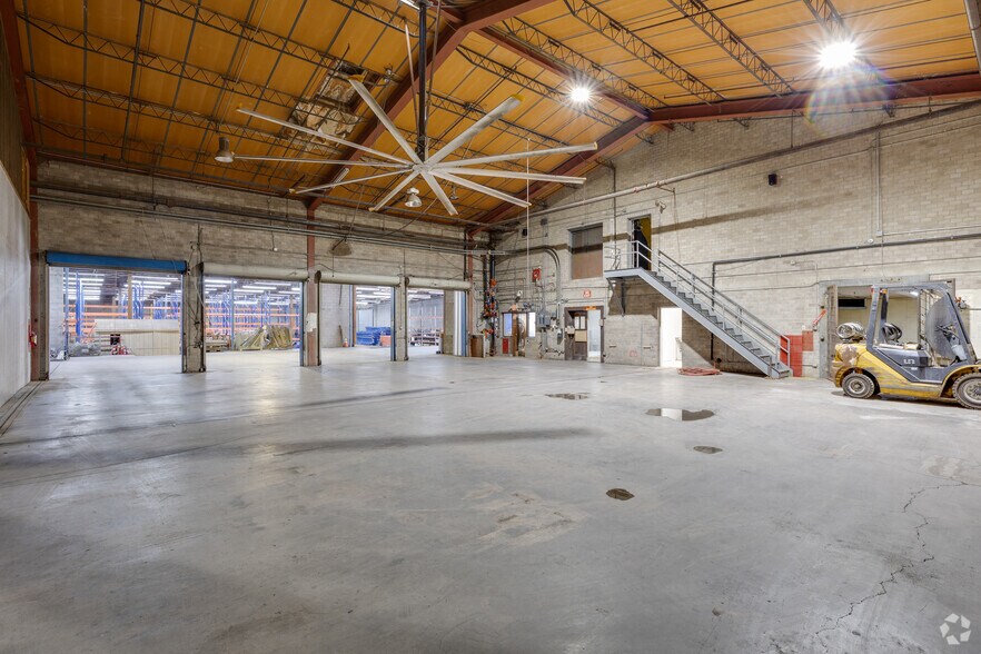 More Photos Of 260 S Hibbert St, Mesa Warehouse For Lease