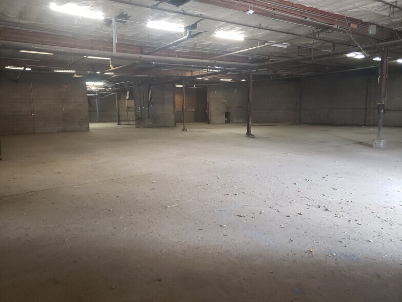 More Photos Of 3363 S 700 W, Salt Lake City Flex For Sale