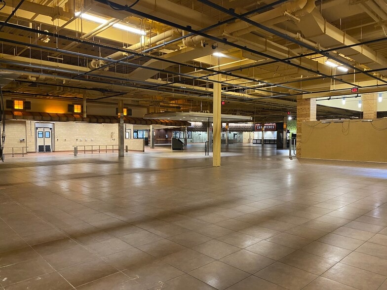 More Photos Of 1245 Worcester St, Natick General Retail For Lease