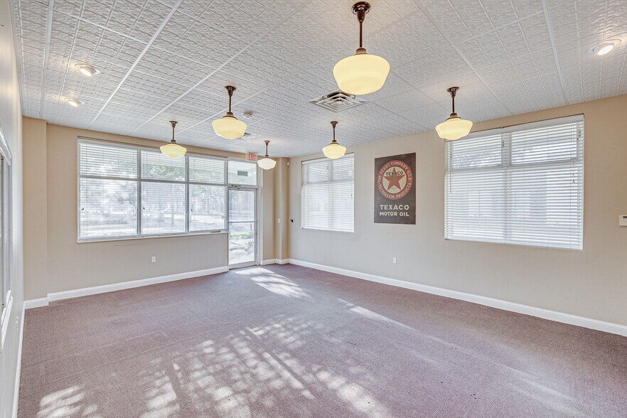 More Photos Of 1211 Bull St, Savannah Office Residential For Sale