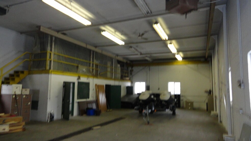 More Photos Of 1315 S Mission Rd, Mount Pleasant Service For Lease