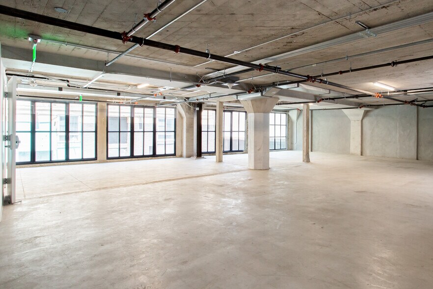 More Photos Of 755 S Los Angeles St, Los Angeles Loft Creative Space For Lease