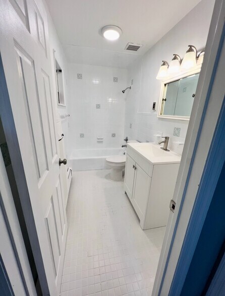 More Photos Of 2412 Boston Post Rd, Larchmont Apartments For Sale