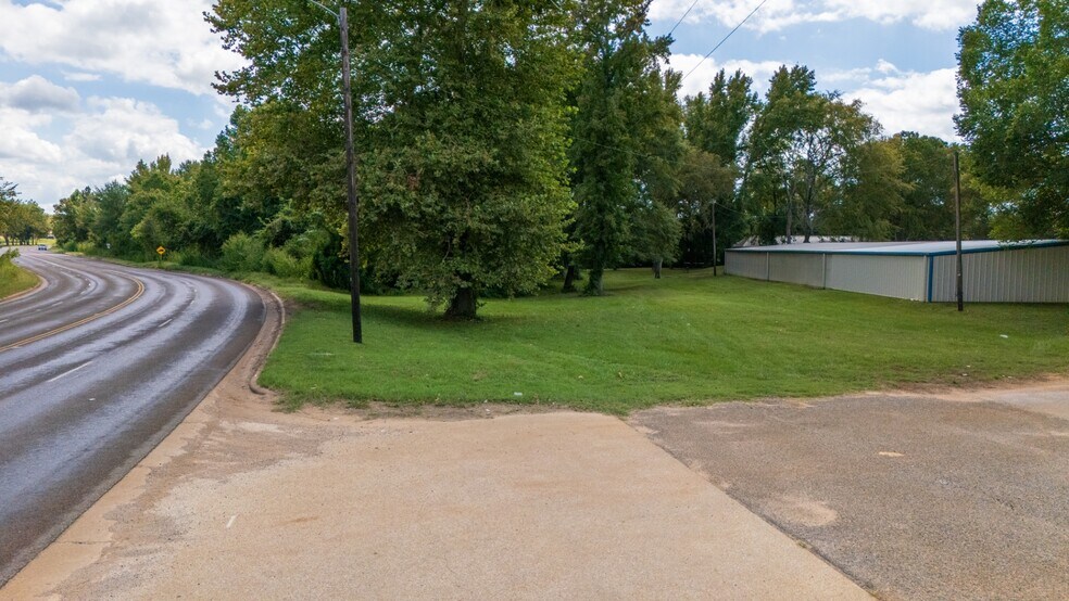 More Photos Of 1507 S Bolton St, Jacksonville Self Storage For Sale