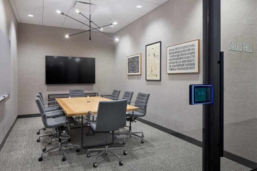 More Photos Of 1501 Mike Fahey St, Omaha Coworking Space