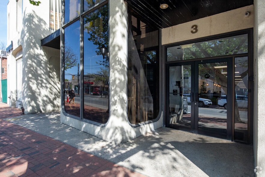 More Photos Of 3 Grace Ave, Great Neck Office For Lease