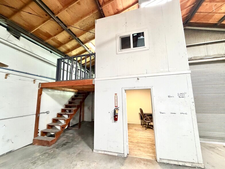 More Photos Of 1429 Wallace Ave, San Francisco Warehouse For Lease
