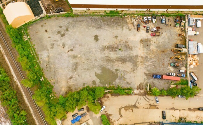 More Photos Of 459-463 Brown Ct, Oceanside Land For Lease