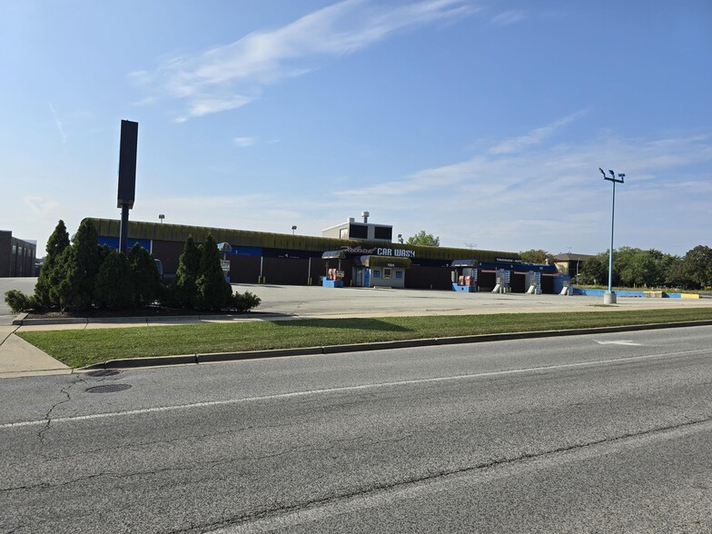 More Photos Of 7225 W 151st St, Orland Park Carwash For Sale