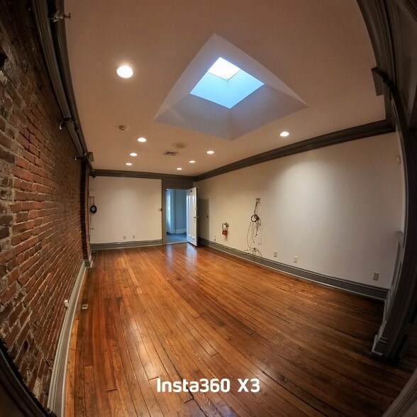 More Photos Of 108-403 4th Ave S, Franklin Storefront Retail Office For Lease