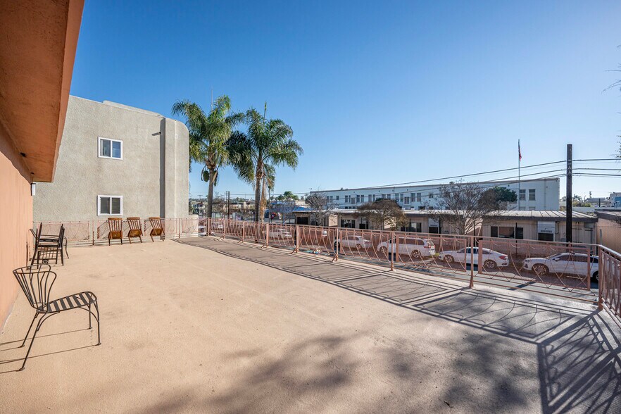 More Photos Of 1033 Orizaba Ave, Long Beach Apartments For Sale