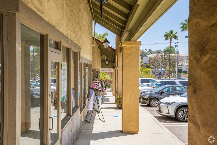 More Photos Of 280-292 N El Camino Real, Encinitas General Retail For Lease