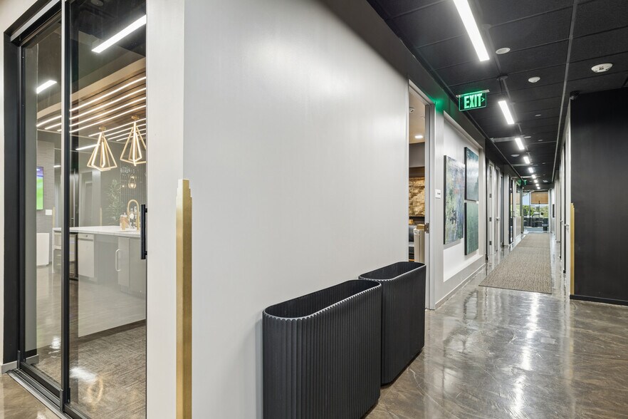 More Photos Of 4800 N Scottsdale Rd, Scottsdale Coworking Space