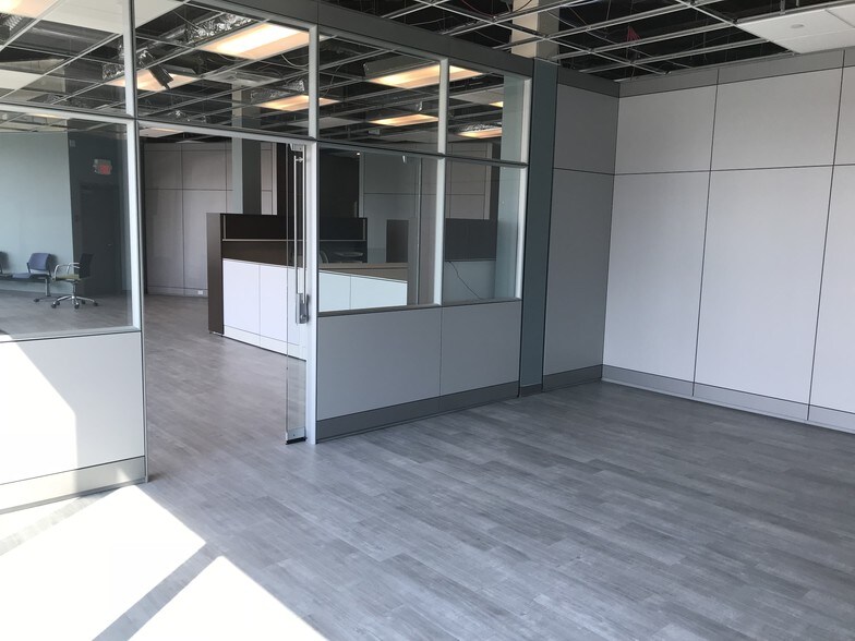 More Photos Of 5002 55th St, Red Deer Office For Lease