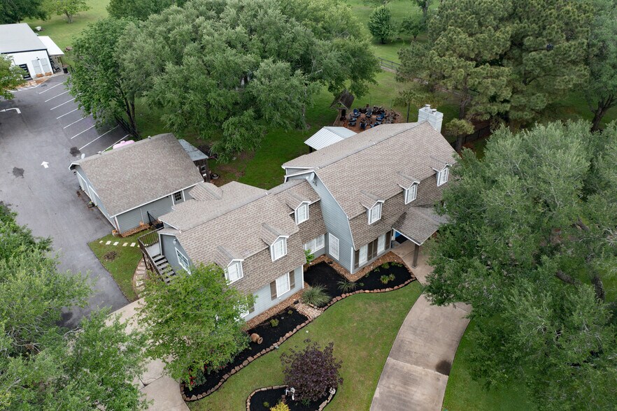 More Photos Of 10419 W Hidden Lake Ln, Richmond Religious Facility For Sale