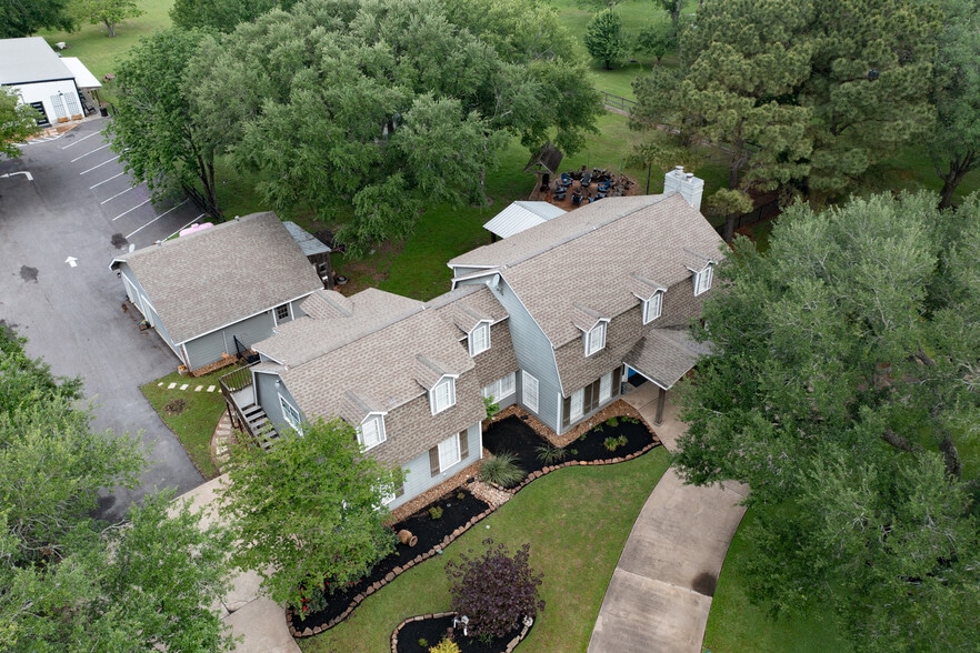 More Photos Of 10419 W Hidden Lake Ln, Richmond Religious Facility For Sale