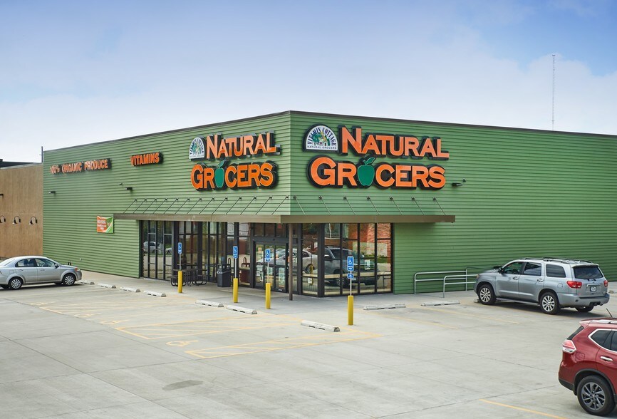 More Photos Of 931 Blairs Ferry Rd NE, Cedar Rapids General Retail For Sale