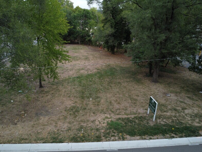 More Photos Of 4716 W 60th St, Mission Land For Sale