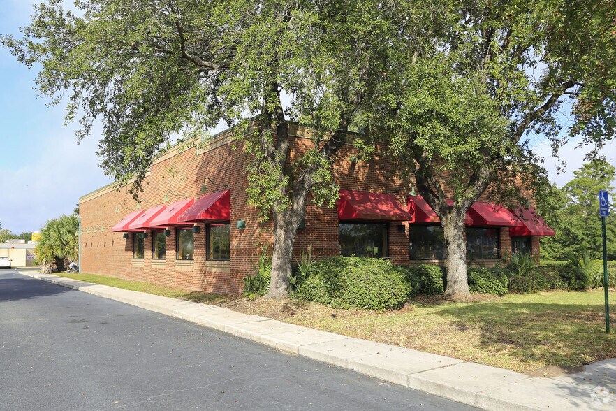 More Photos Of 4705 US Highway 80 E, Savannah Restaurant For Lease