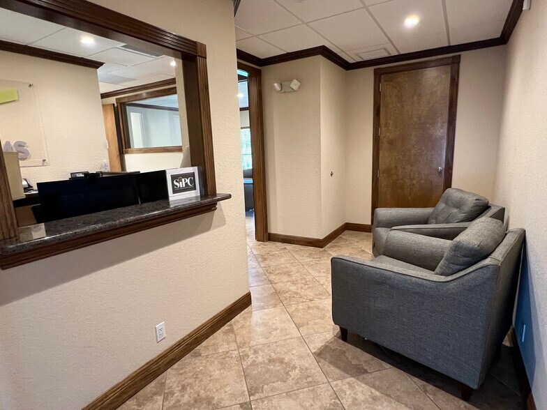 More Photos Of 270 Central Blvd, Jupiter Office For Lease