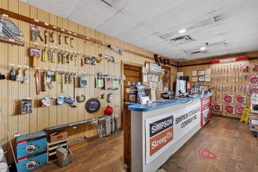 More Photos Of 722 Duck Lake Rd, Lady Lake Industrial For Sale