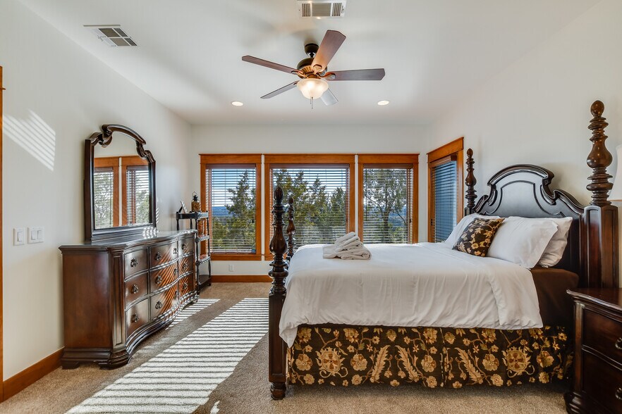 More Photos Of 610 Crystal Creek Dr, Austin Specialty For Sale