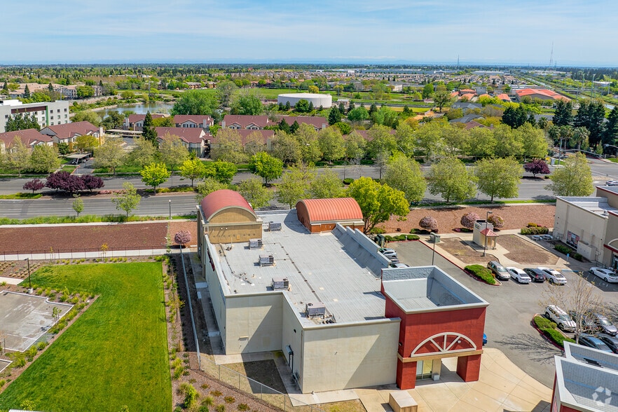 More Photos Of 4301-4331 Truxel Rd, Sacramento Unknown For Lease