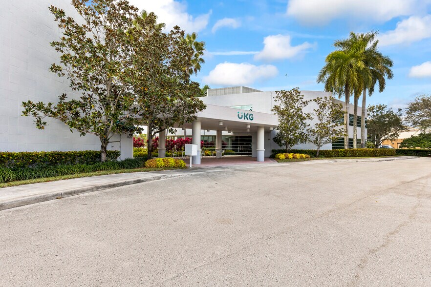 More Photos Of 1455 N Park Dr, Weston Unknown For Lease