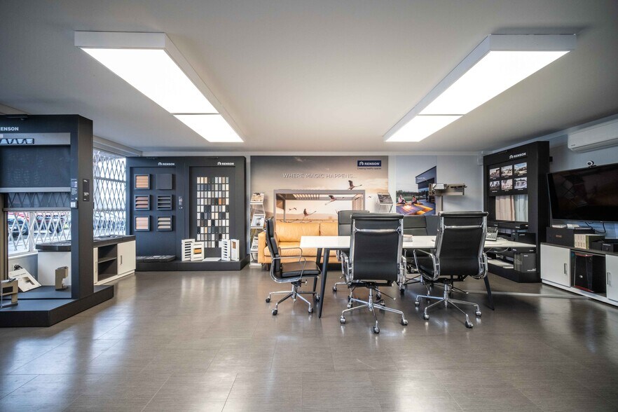 More Photos Of 9267-9295 Shaughnessy St, Vancouver Warehouse For Sale