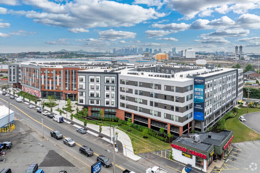 More Photos Of 484 2nd St, Everett Apartments For Lease