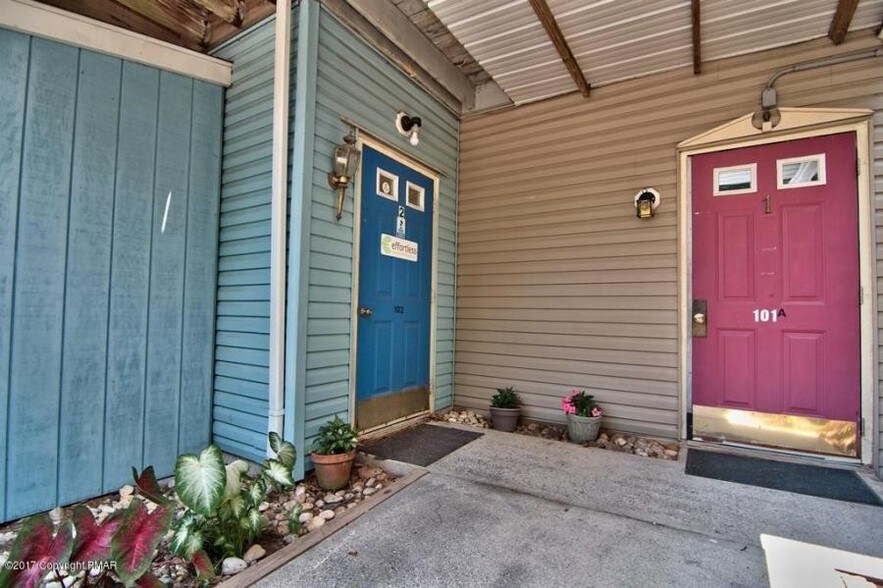 More Photos Of 2783-2785 Route 115, Effort Storefront For Lease