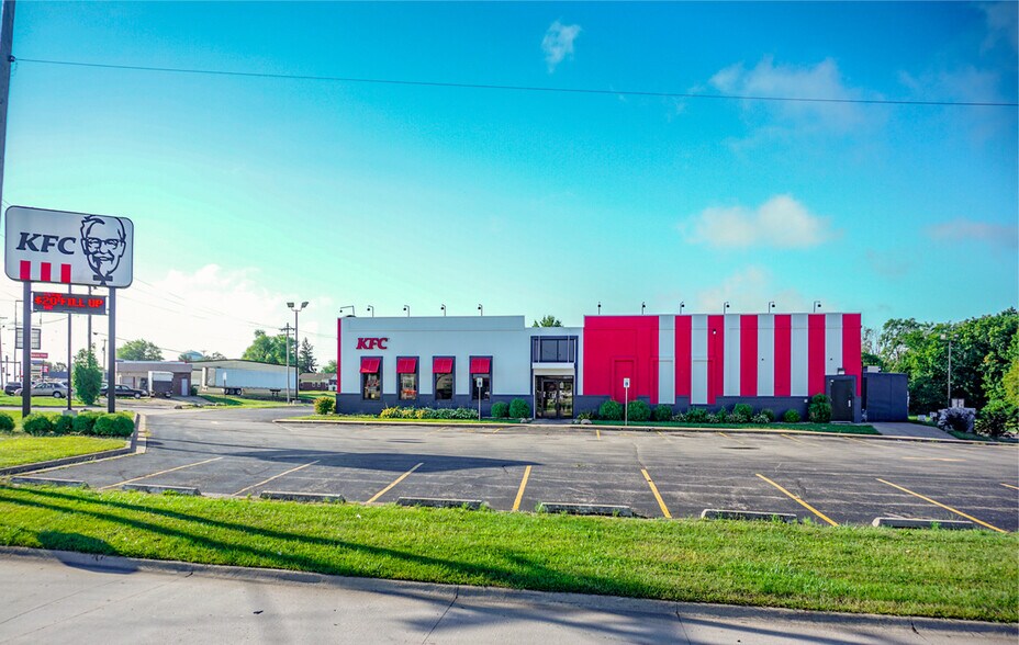 More Photos Of 3010 Main St, Keokuk Freestanding For Sale