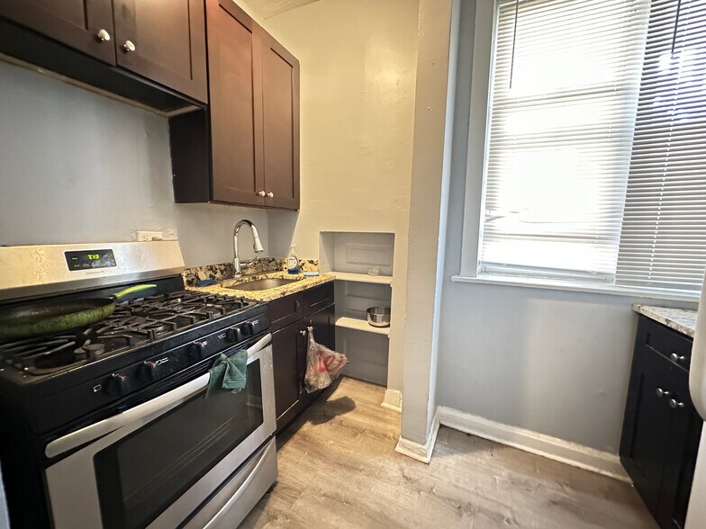 More Photos Of 1653 E 85th Pl, Chicago Apartments For Sale