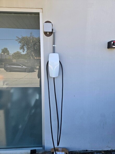 More Photos Of 4226 Valley Fair St, Simi Valley Manufacturing For Sale