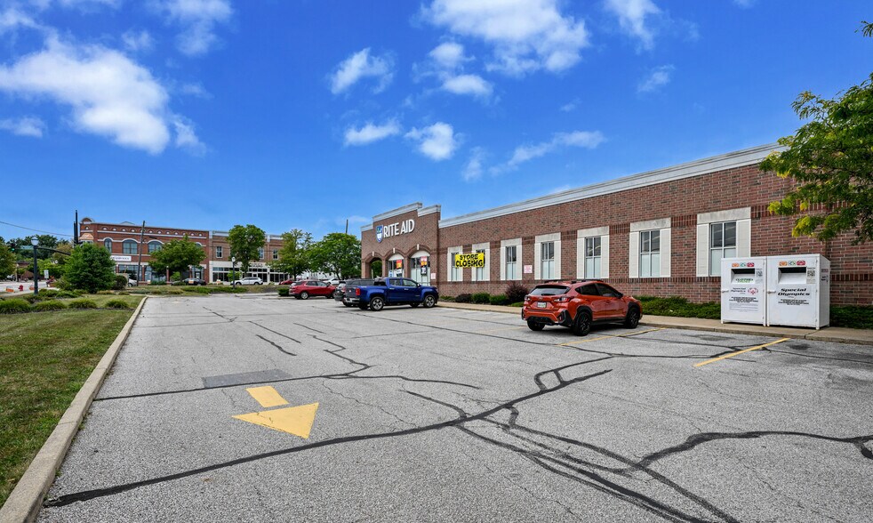 More Photos Of 207 N Court St, Medina Freestanding For Lease