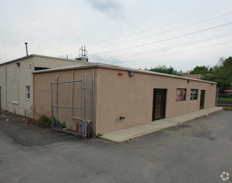 More Photos Of 111 Railroad Ave, West Haverstraw Warehouse For Sale