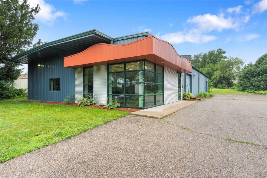 More Photos Of 1225 Greenway Cross, Madison Flex For Sale